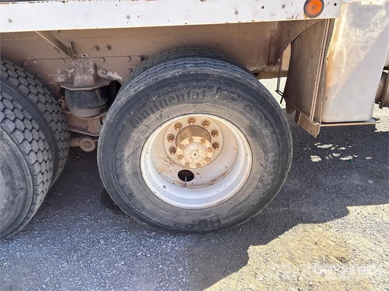 Kenworth W900 6x4 Mixer Truck Betonvedēji