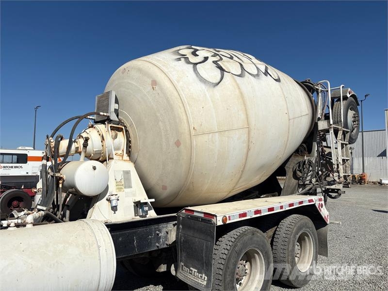 Kenworth W900 6x4 Mixer Truck Betooniveokid