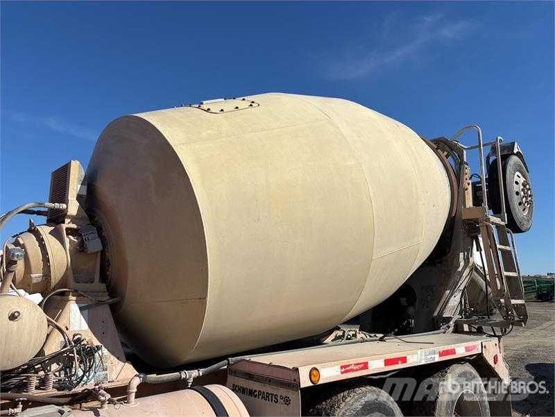 Kenworth W900 6x4 Mixer Truck (Inoperable) Kamioni mešalice za beton