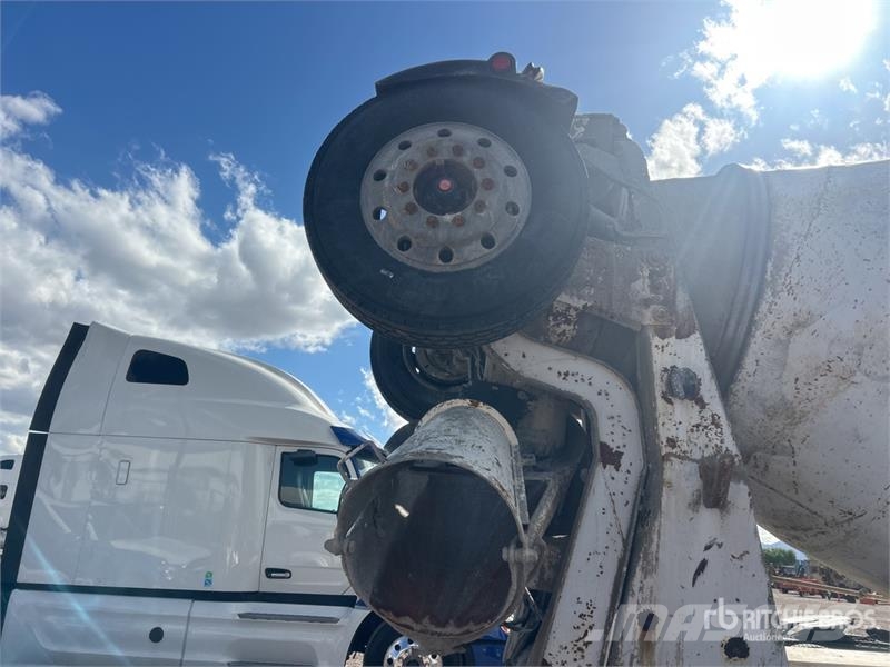 Kenworth W900 6x4 Mixer Truck Betonvedēji