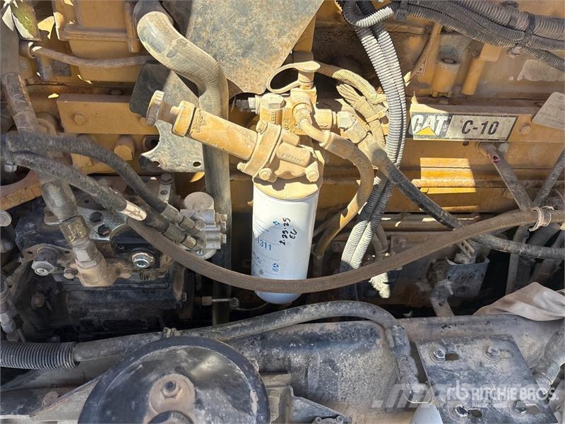 Kenworth W900 6x4 Mixer Truck Betonvedēji