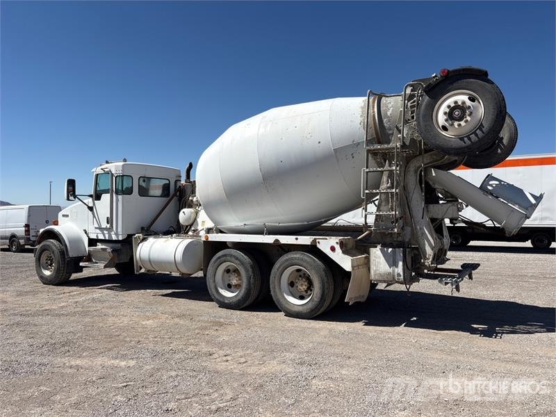 Kenworth W900 6x4 Mixer Truck Betonvedēji