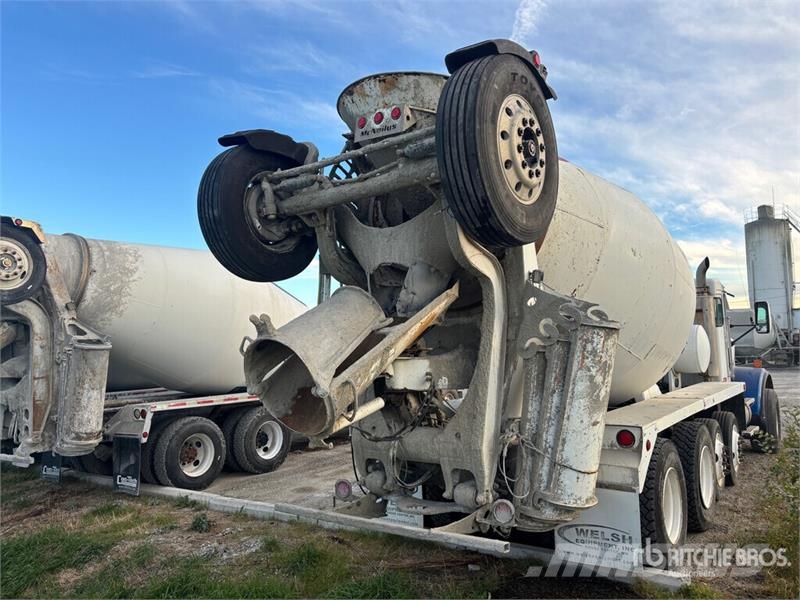 Kenworth W900 6x4 Mixer Truck شاحنات خرسانة