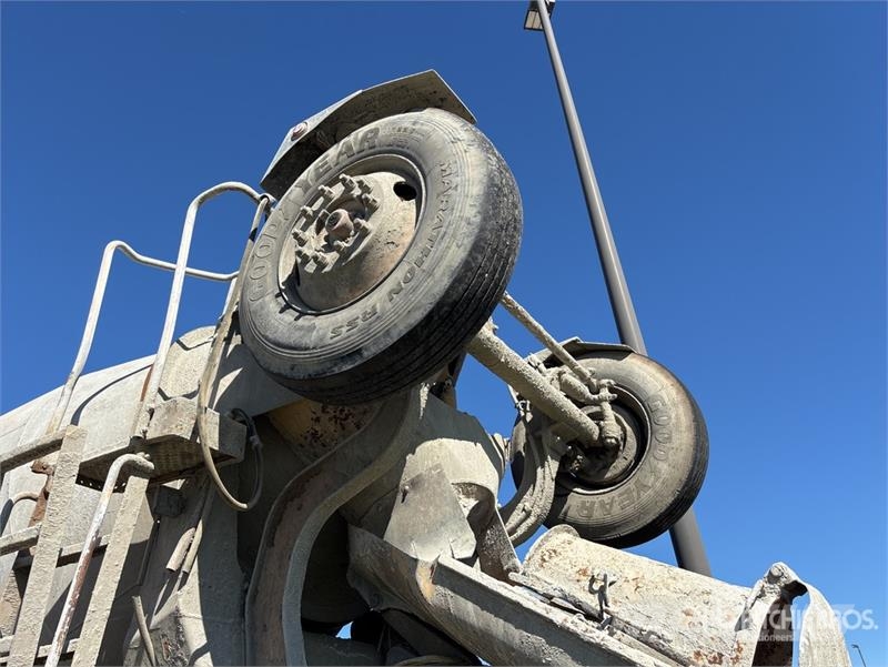 Kenworth W900 6x4 Mixer Truck (Inoperable) Kamioni mešalice za beton