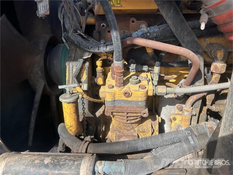 Kenworth W900 6x4 Mixer Truck Betonvedēji