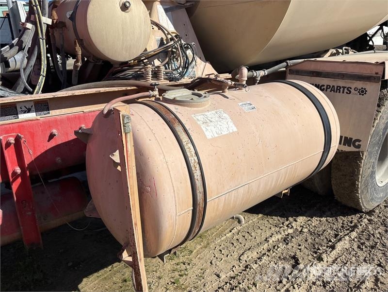 Kenworth W900 6x4 Mixer Truck (Inoperable) Kamioni mešalice za beton