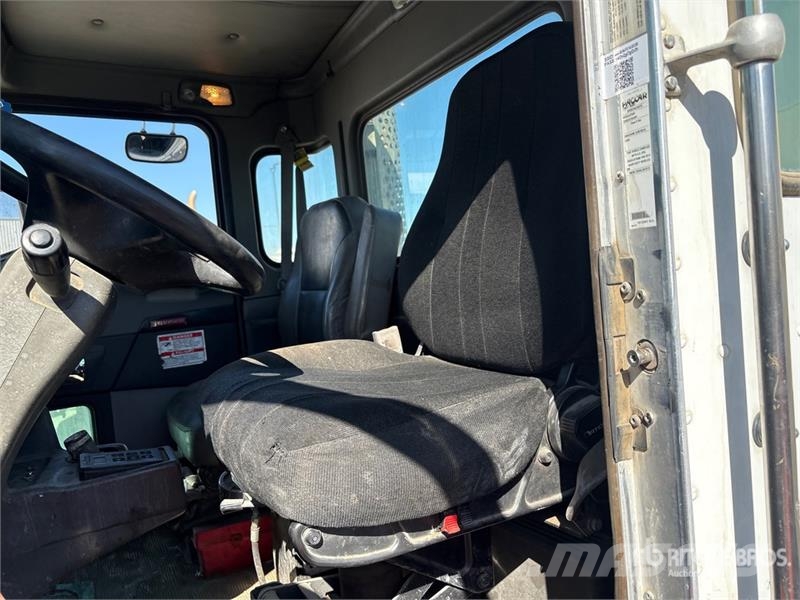 Kenworth W900 6x4 Mixer Truck Betooniveokid