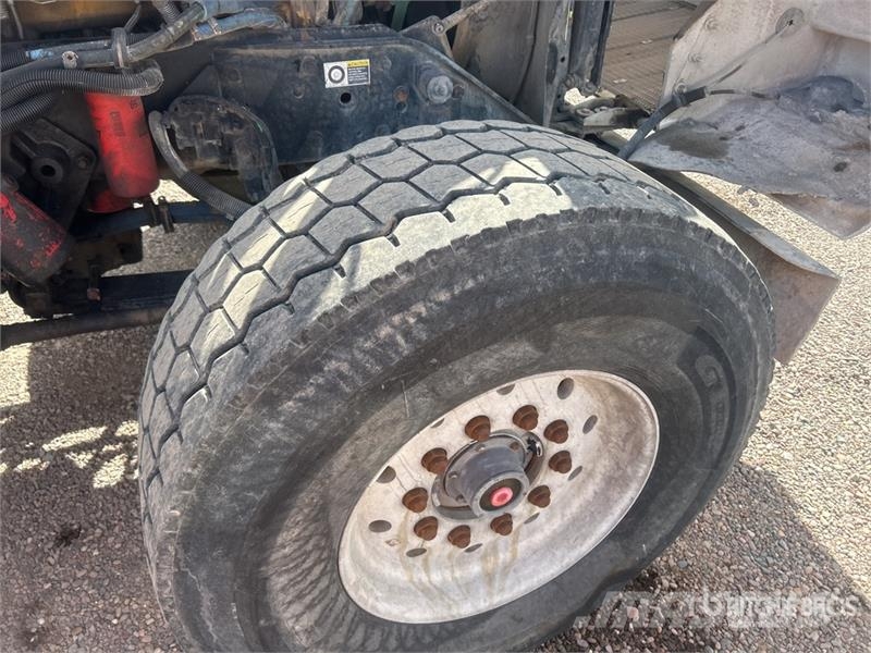 Kenworth W900 6x4 Mixer Truck Betonvedēji