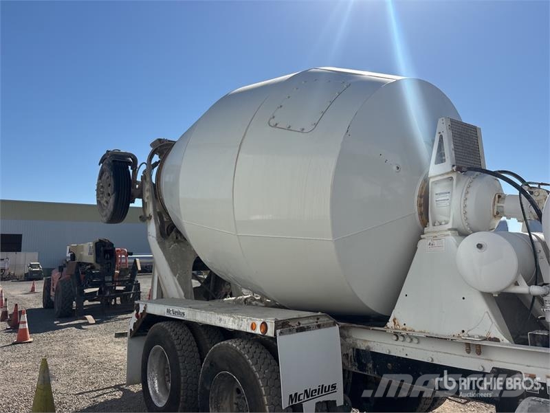 Kenworth W900 6x4 Mixer Truck Avtomešalci za beton
