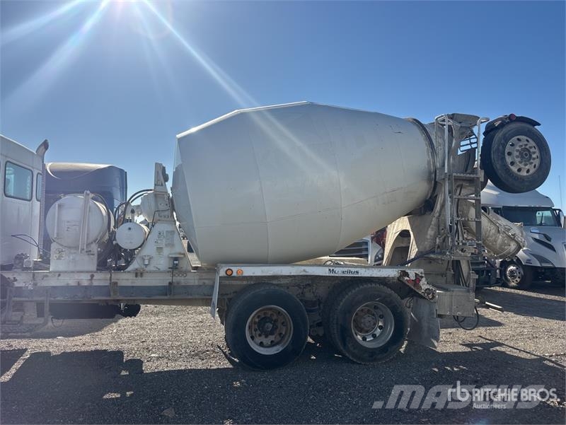 Kenworth W900 6x4 Mixer Truck 混凝土搅拌车