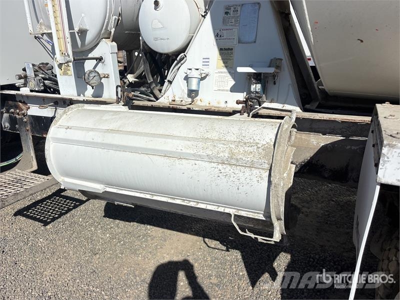 Kenworth W900 6x4 Mixer Truck Avtomešalci za beton