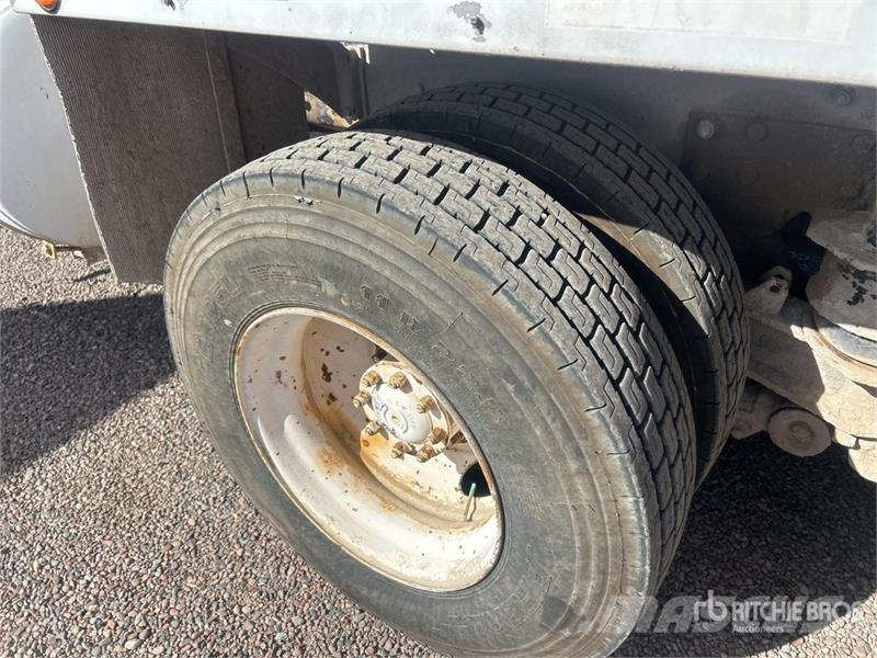 Kenworth W900 6x4 Mixer Truck Betonvedēji
