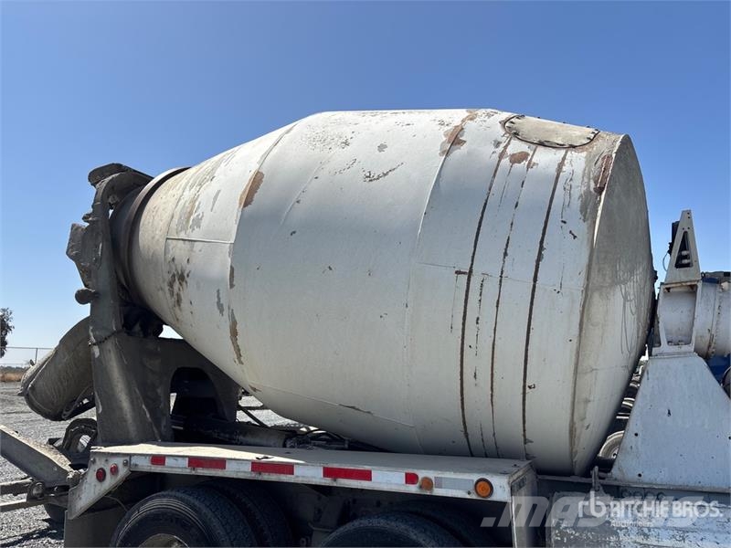 Kenworth W900 8x4 Mixer Truck Cementbil