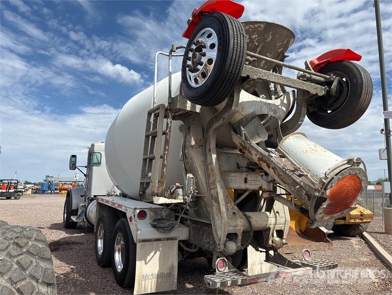 Kenworth W900 8x4 Mixer Truck (Inoperable) Concrete trucks