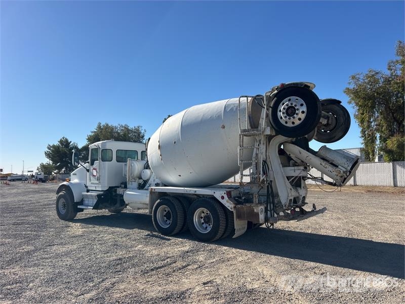 Kenworth W900 8x4 Mixer Truck ミキサー車