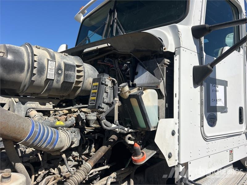 Kenworth W900 8x4 Mixer Truck Betonvedēji