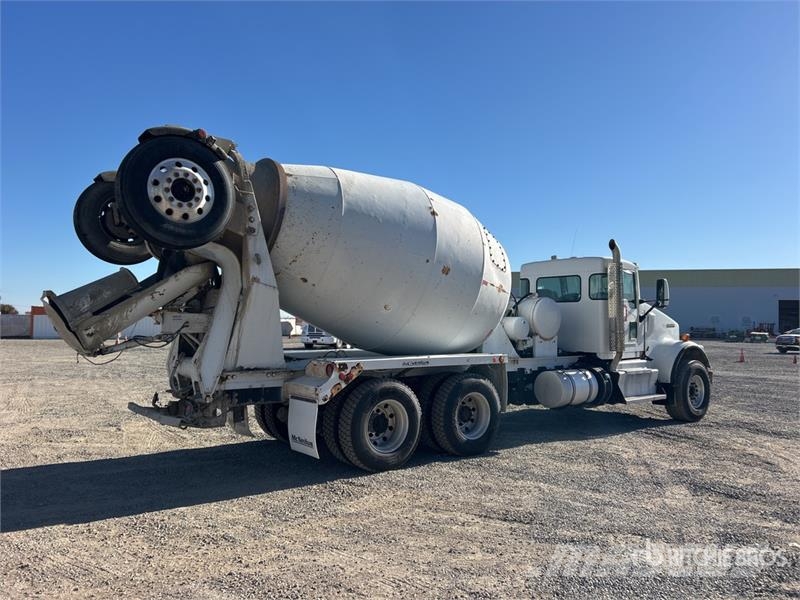 Kenworth W900 8x4 Mixer Truck ミキサー車