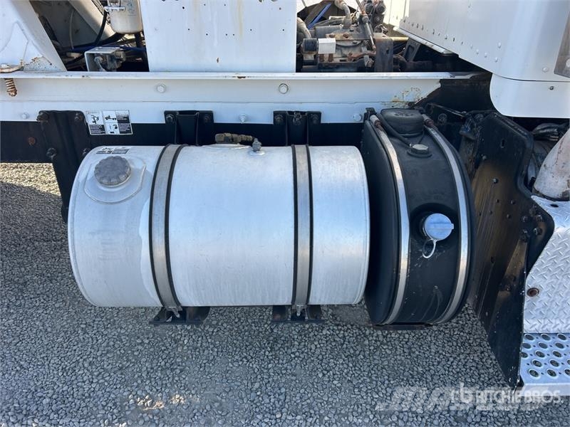 Kenworth W900 8x4 Mixer Truck ミキサー車