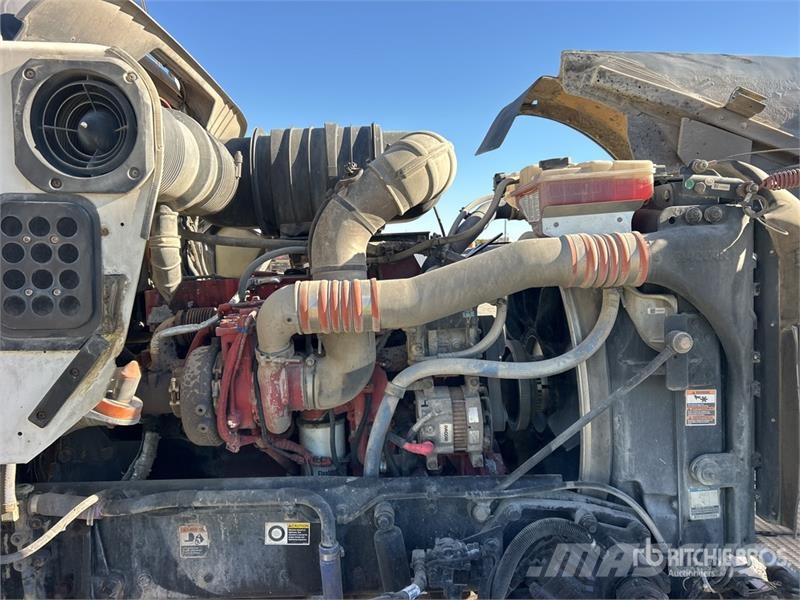 Kenworth W900 8x4 Mixer Truck ミキサー車
