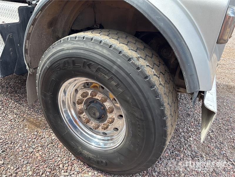 Kenworth W900 8x4 Mixer Truck (Inoperable) Concrete trucks