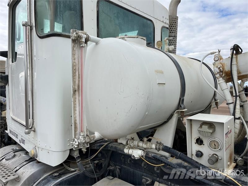 Kenworth W900 8x4 Mixer Truck 混凝土搅拌车