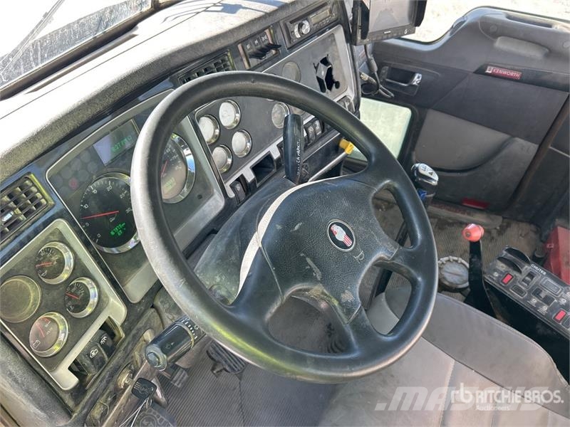 Kenworth W900 8x4 Mixer Truck ミキサー車
