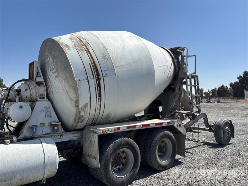 Kenworth W900 8x4 Mixer Truck Cementbil