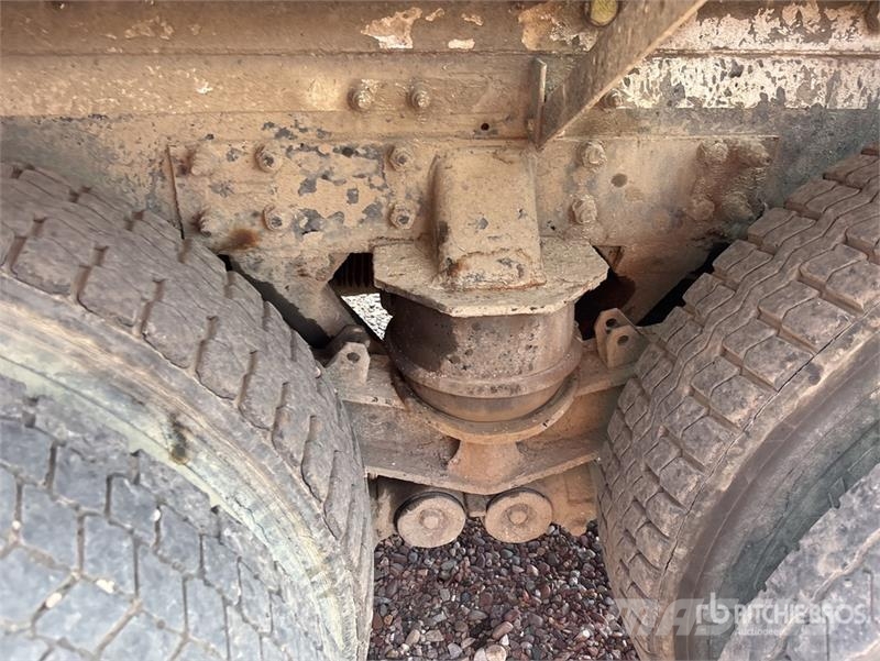Kenworth W900 8x4 Mixer Truck (Inoperable) Concrete trucks