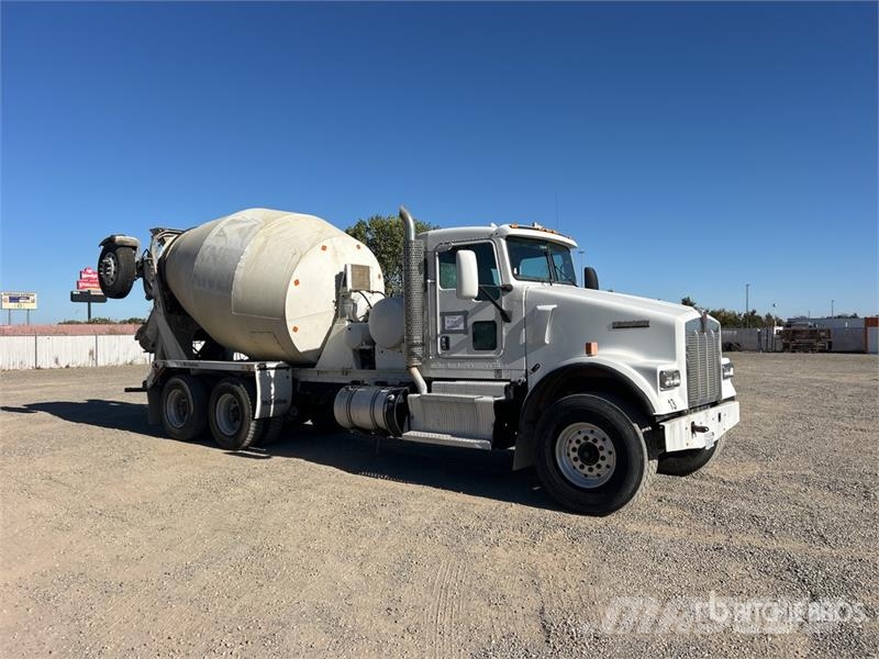 Kenworth W900 8x4 Mixer Truck 콘크리트 믹서트럭
