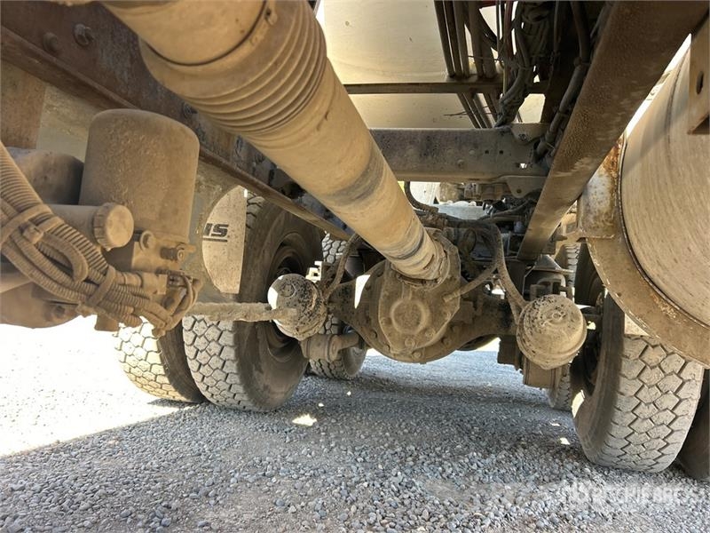 Kenworth W900 8x4 Mixer Truck Betonvedēji