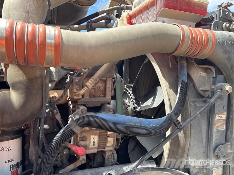 Kenworth W900 8x4 Mixer Truck (Inoperable) Concrete trucks