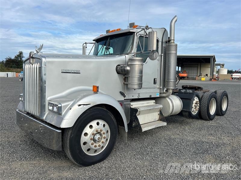 Kenworth W900B Vilcēji