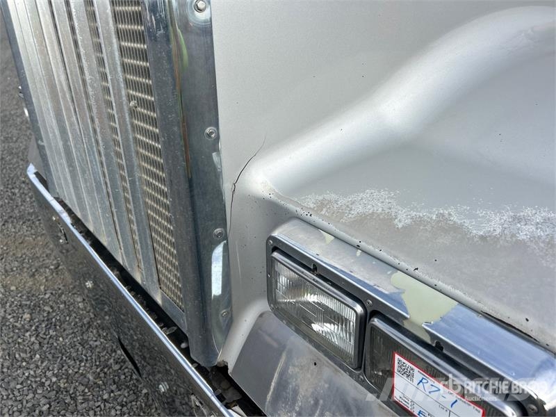 Kenworth W900B Vilcēji