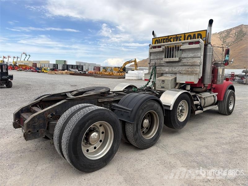 Kenworth W900B Влекачи