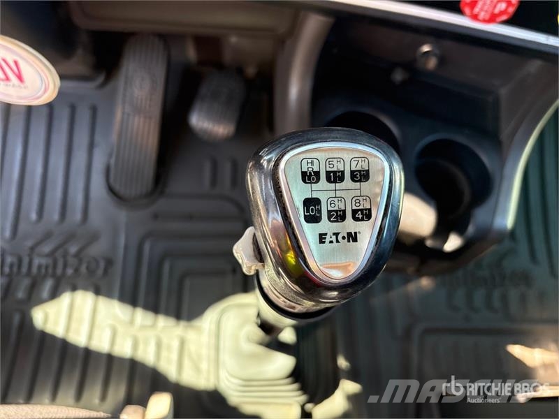 Kenworth W900L Tractor Units