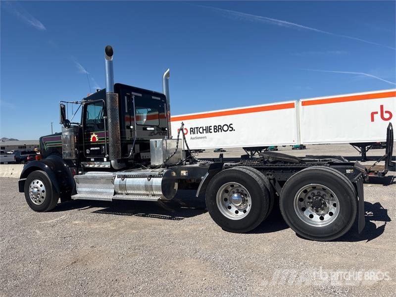 Kenworth W900L Tractor Units