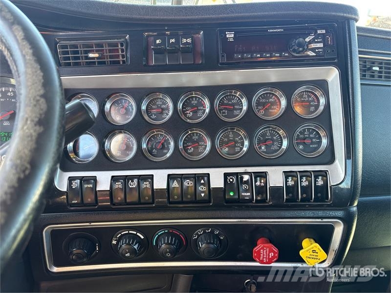 Kenworth W900L Tractor Units