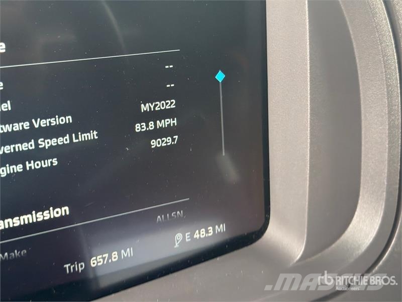 Kenworth W990 8x4 Tri/A Sleeper Truck Tractor Trekkers