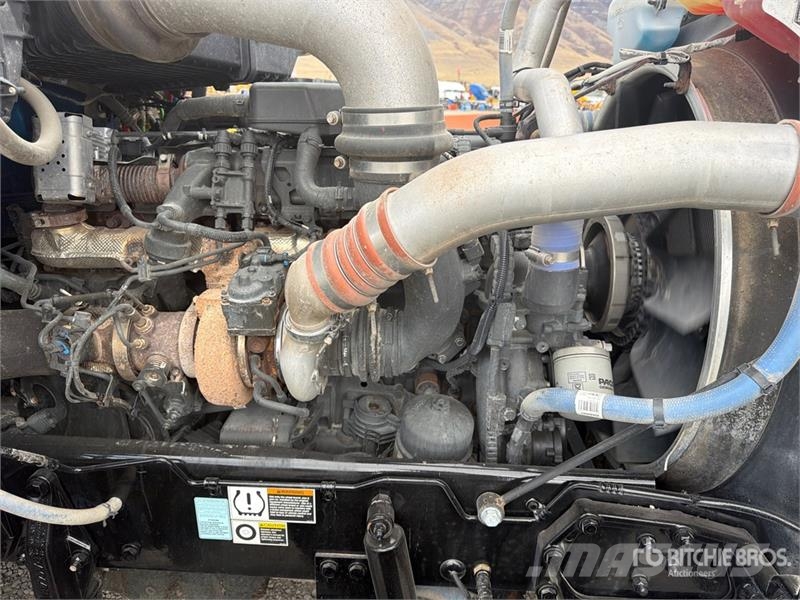 Kenworth W990 8x4 Tri/A Sleeper Truck Tractor Trekkers