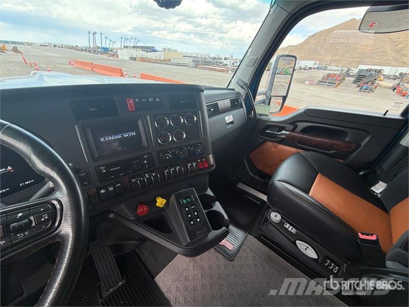 Kenworth W990 8x4 Tri/A Sleeper Truck Tractor Trekkers