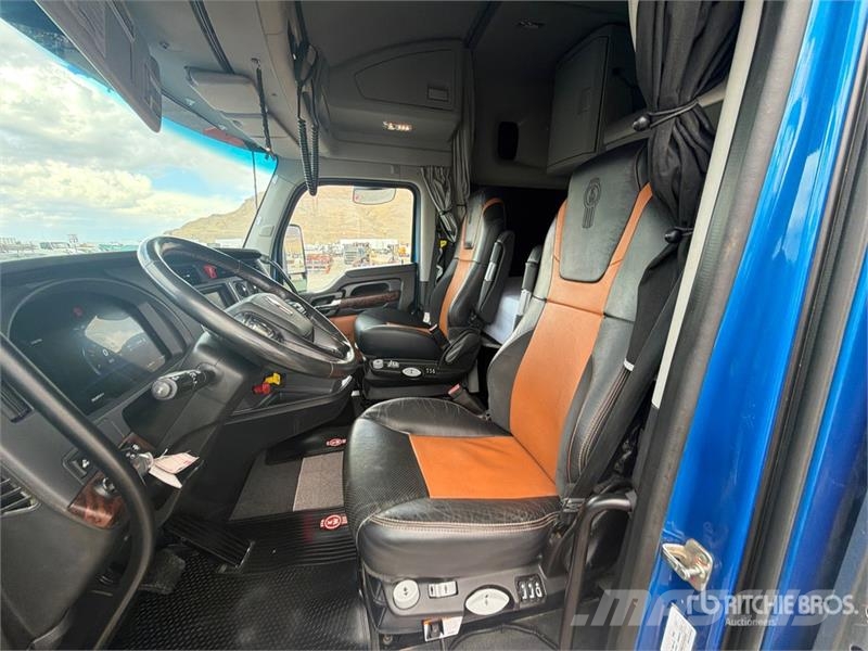 Kenworth W990 8x4 Tri/A Sleeper Truck Tractor Trekkers