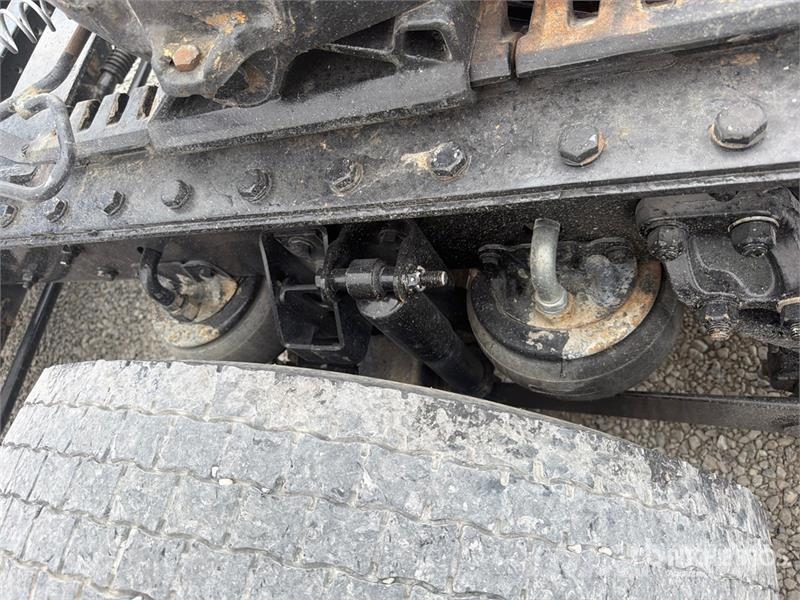 Kenworth W990 8x4 Tri/A Sleeper Truck Tractor Trekkers