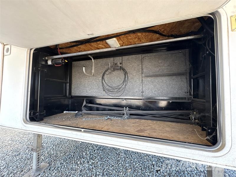 Keystone Everest T/A Travel Trailer 其他拖車