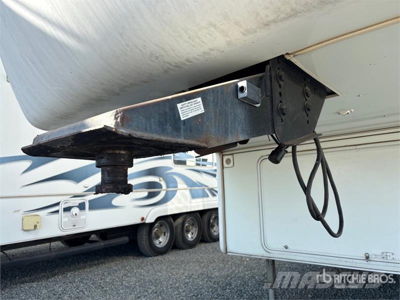 Keystone Everest T/A Travel Trailer 其他拖車