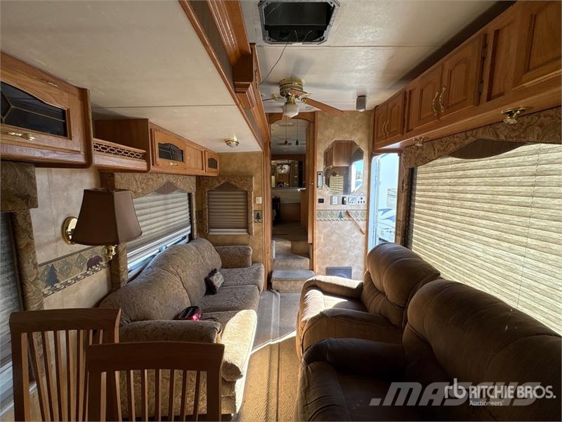 Keystone Everest T/A Travel Trailer 其他拖車