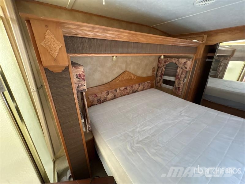 Keystone Everest T/A Travel Trailer 其他拖車