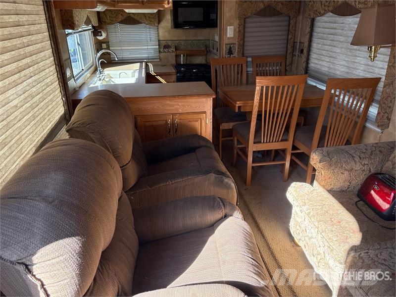 Keystone Everest T/A Travel Trailer 其他拖車