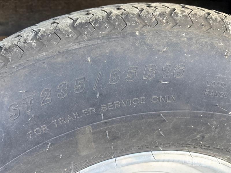 Keystone Everest T/A Travel Trailer 其他拖車