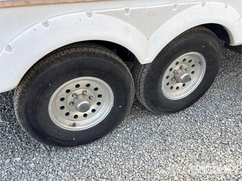 Keystone Everest T/A Travel Trailer 其他拖車