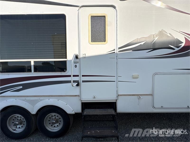 Keystone Everest T/A Travel Trailer 其他拖車
